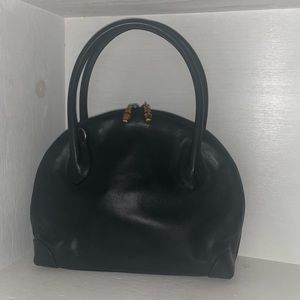 WINTER SPECIAL SALE‼️Gucci dome shape black leather bag with bamboo accents.